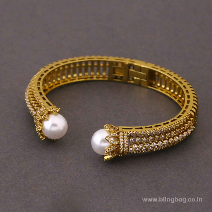 Golden Sewnen Victorian Bracelet