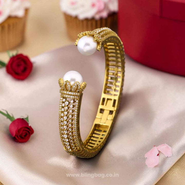 Golden Sewnen Victorian Bracelet