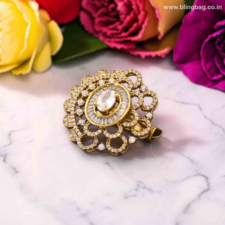 Golden Stellar Sparkle Brooch