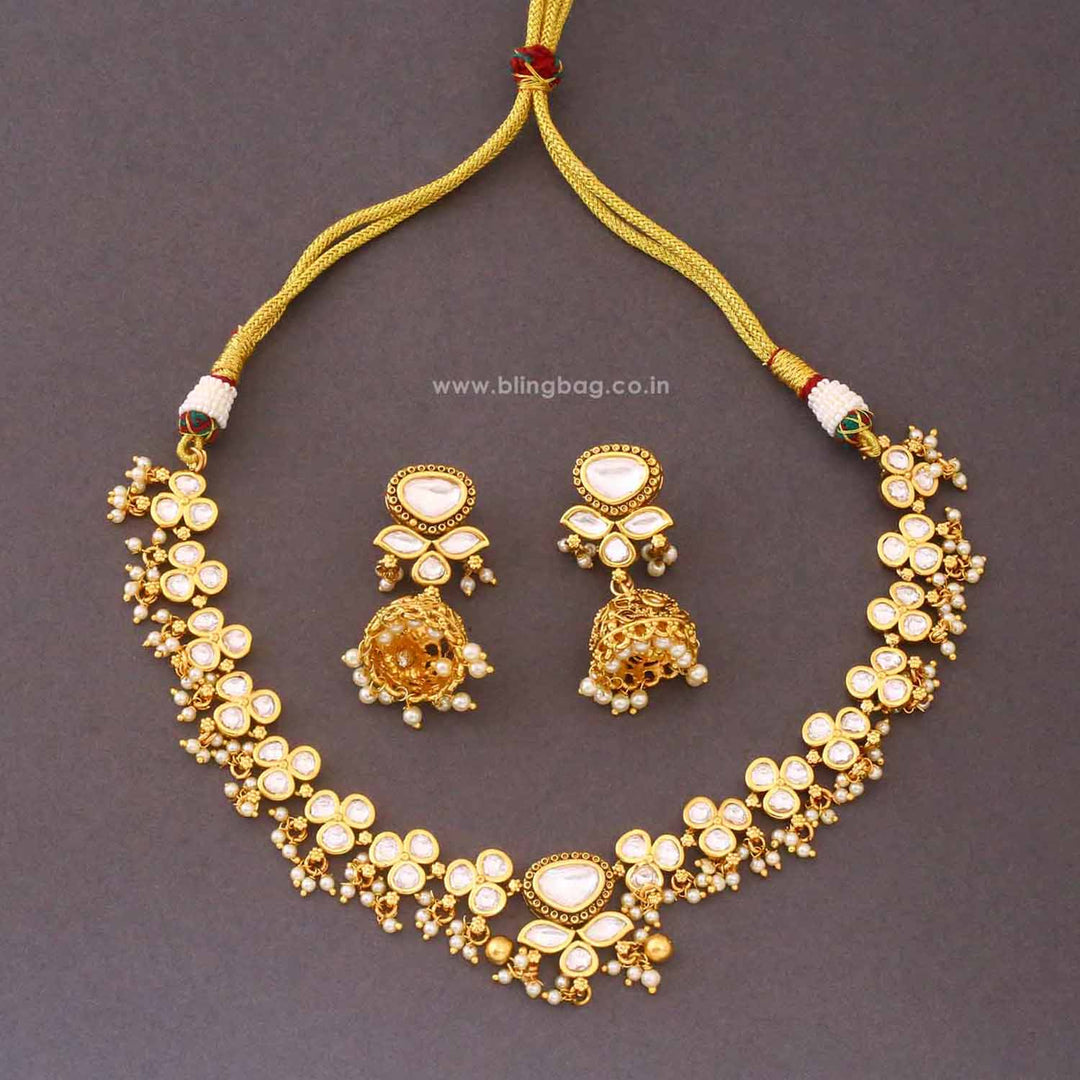 Golden Swaarati Rajwadi Jewellery Set