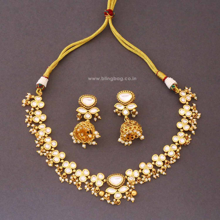 Golden Swaarati Rajwadi Jewellery Set