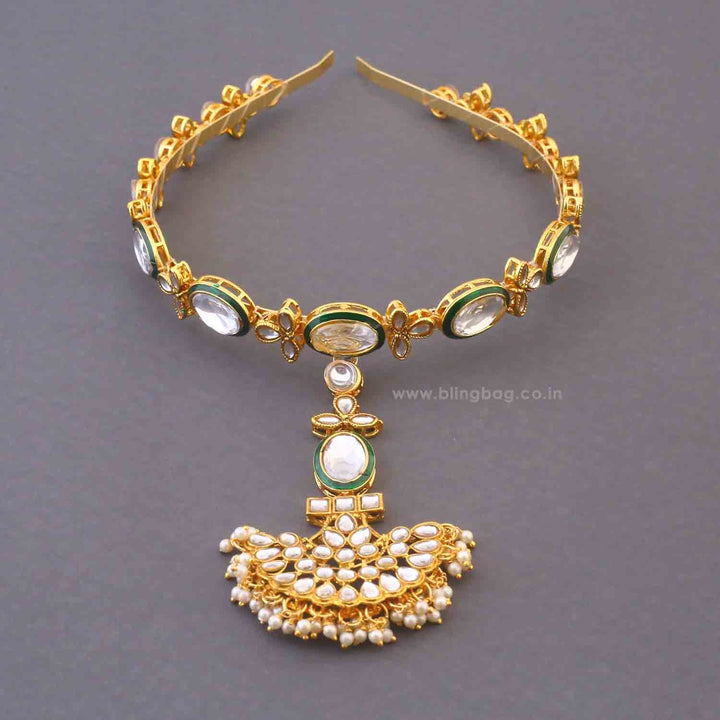 Golden Tulika Hairband With Tikka