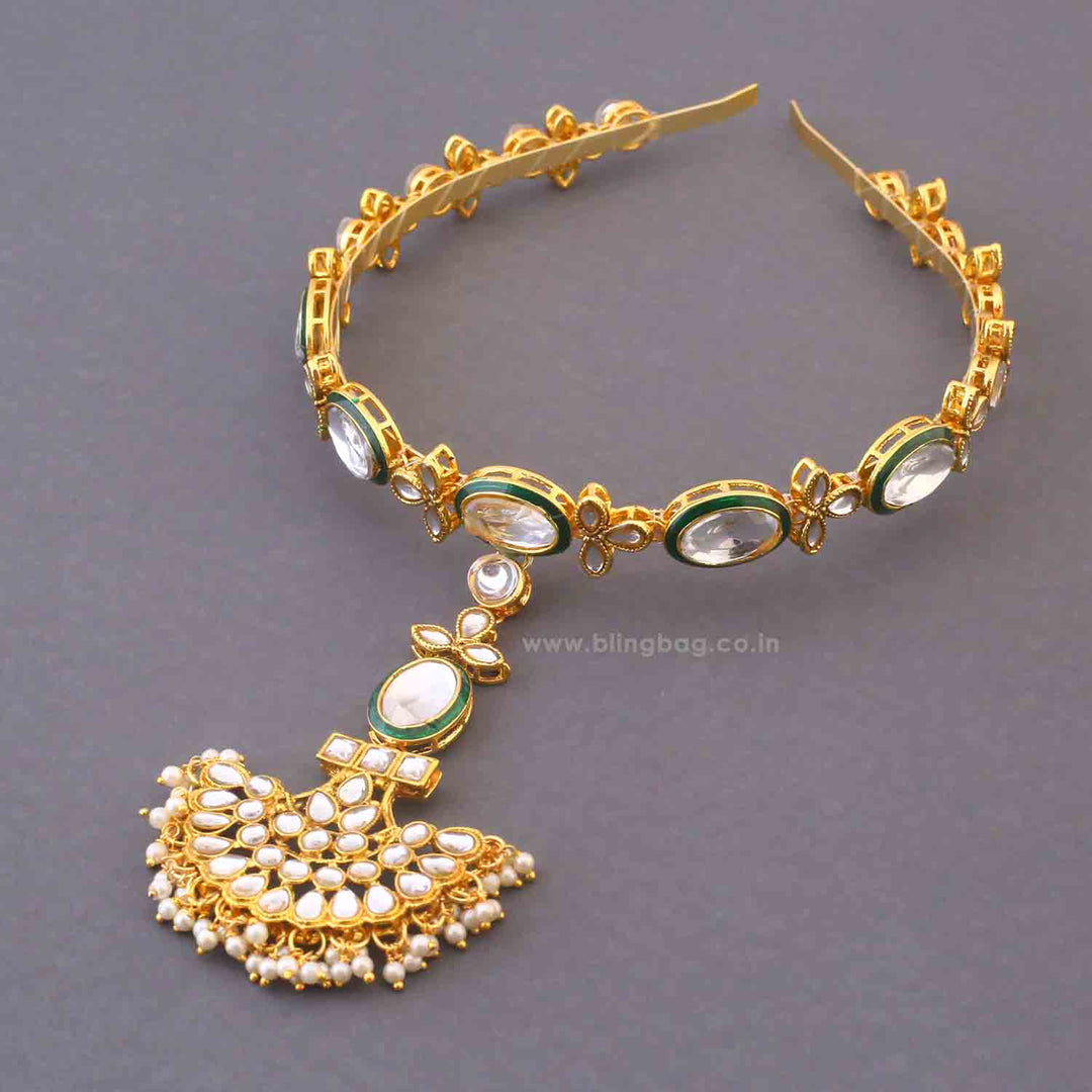 Golden Tulika Hairband With Tikka