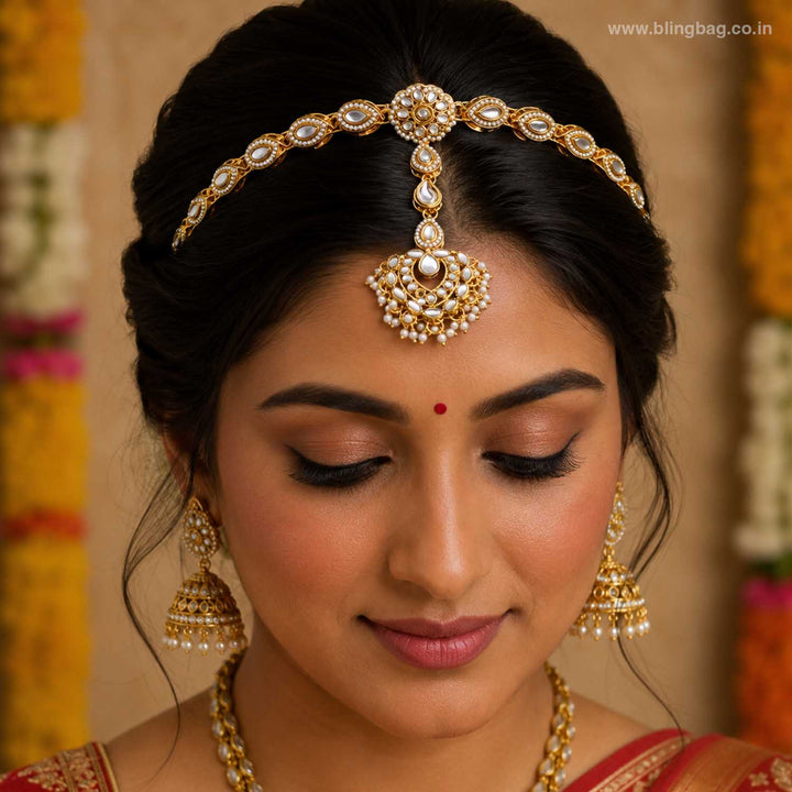 Golden Vidyai Hairband With Tikka