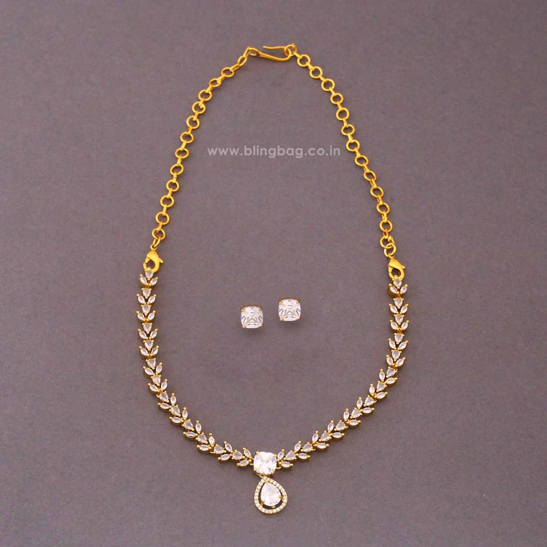 Golden Zipporah Victorian Jewellery Set - New Arrival