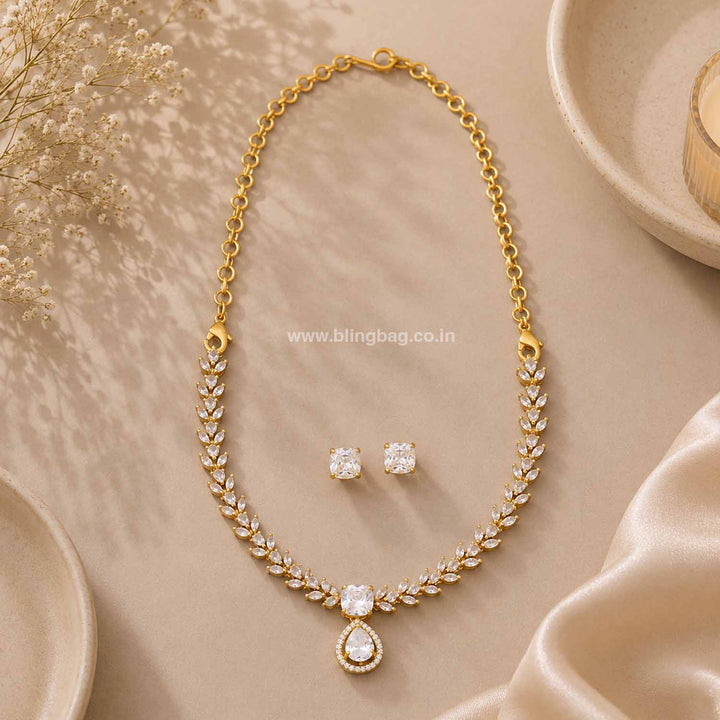 Golden Zipporah Victorian Jewellery Set - New Arrival