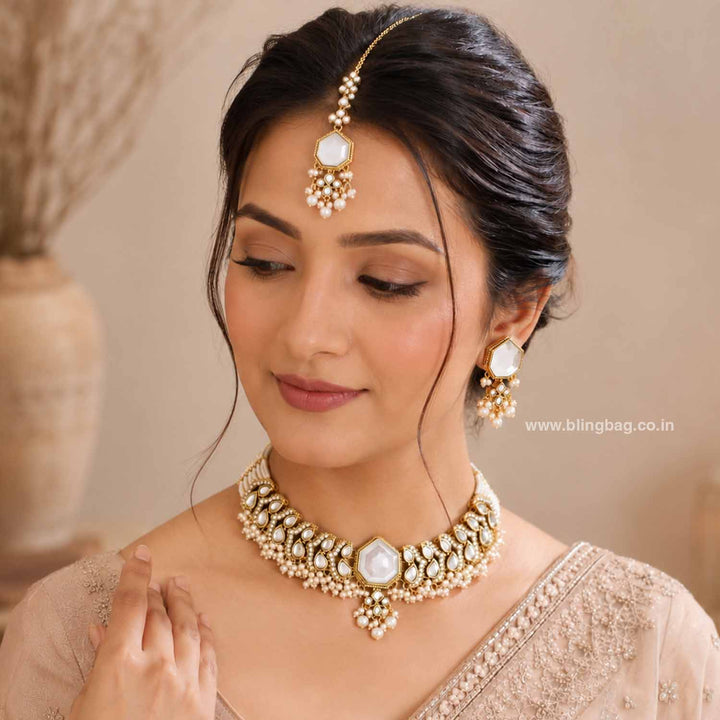 Ivory Aishika Kundan Jewellery Set