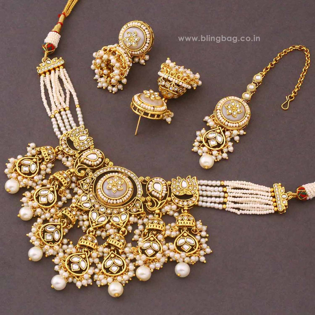Ivory Alankrita Kundan Jewellery Set