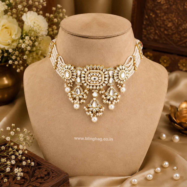 Ivory Dayanita Kundan Jewellery Set
