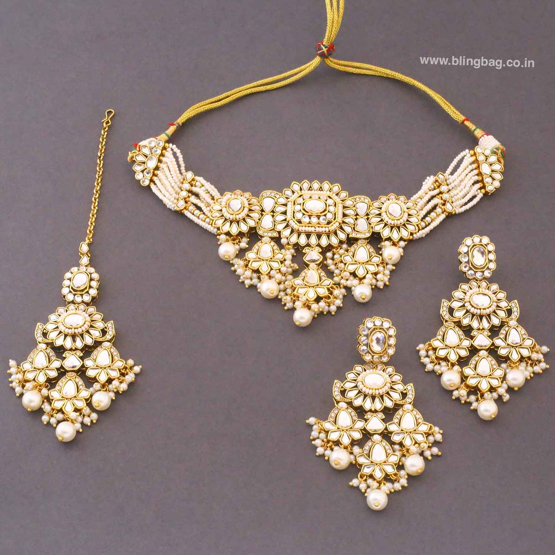 Ivory Dayanita Kundan Jewellery Set
