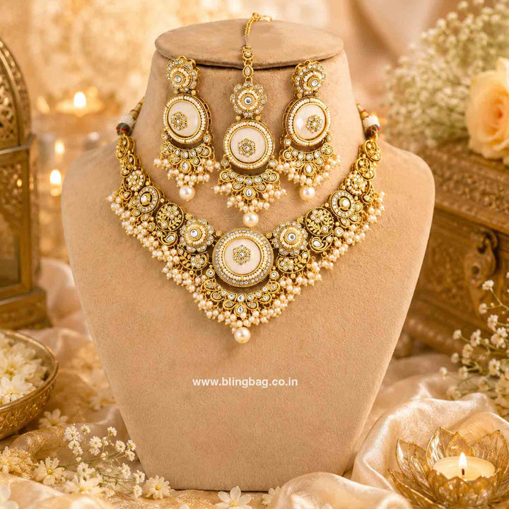 Ivory Diyaa Kundan Jewellery Set