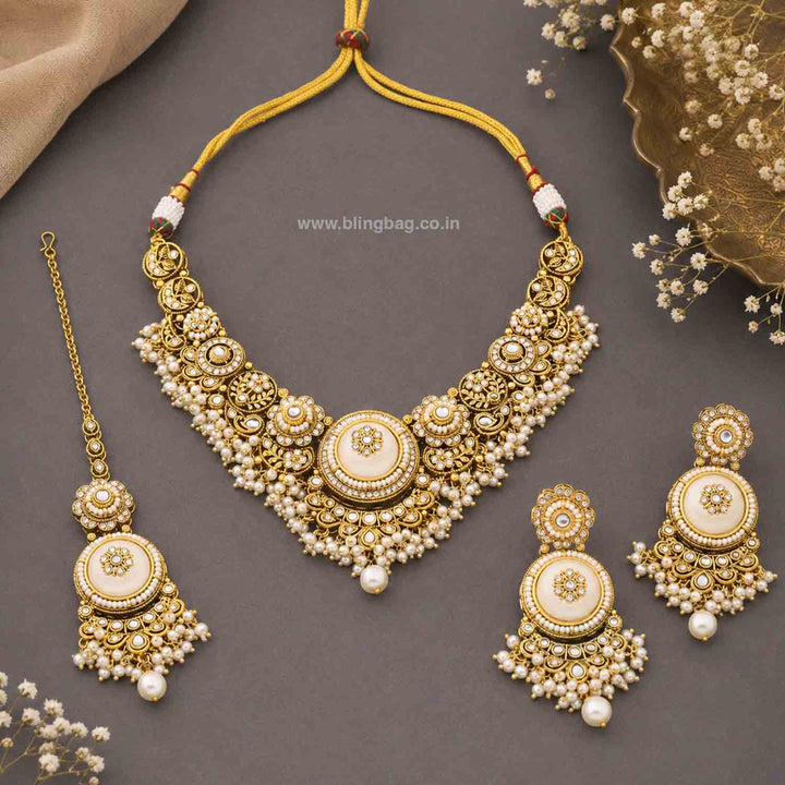 Ivory Diyaa Kundan Jewellery Set