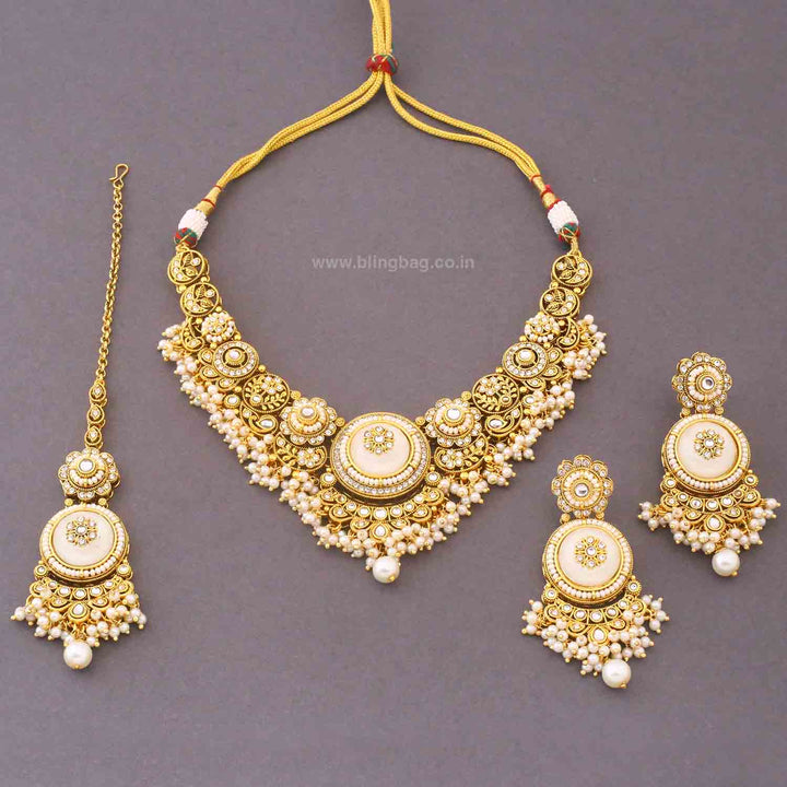 Ivory Diyaa Kundan Jewellery Set