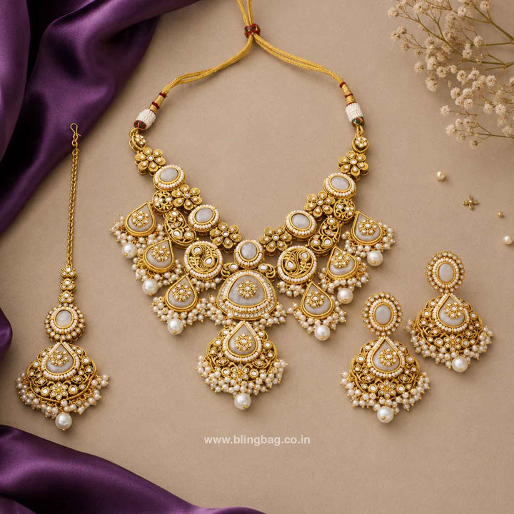 Ivory Ishitaa Kundan Jewellery Set
