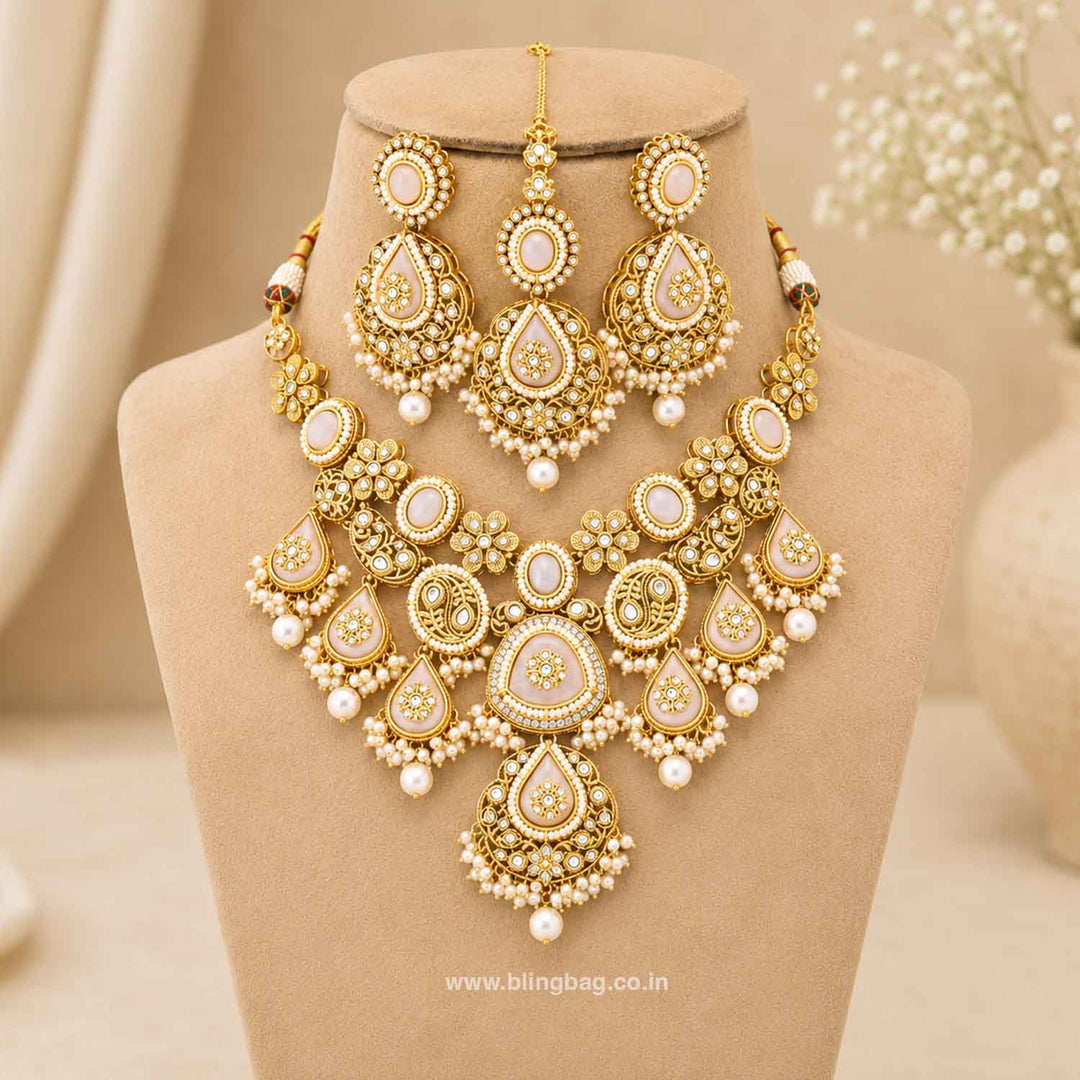 Ivory Ishitaa Kundan Jewellery Set