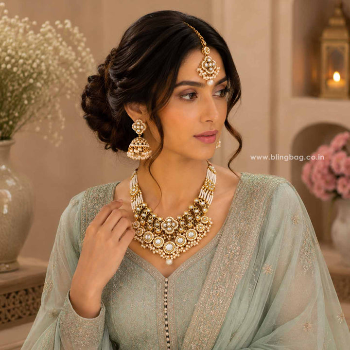 Ivory Lahari Kundan Jewellery Set