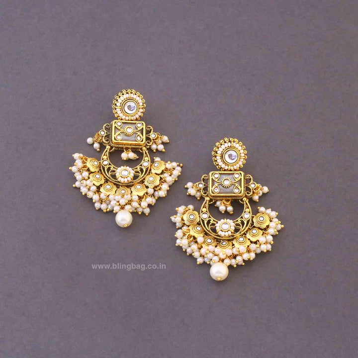 Ivory Sannidhi Kundan Bridal Jewellery Set