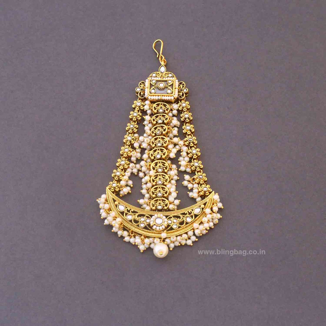 Ivory Sannidhi Kundan Bridal Jewellery Set