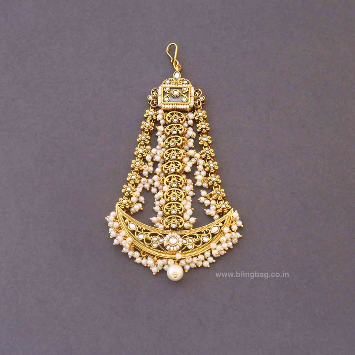 Ivory Sannidhi Kundan Bridal Jewellery Set