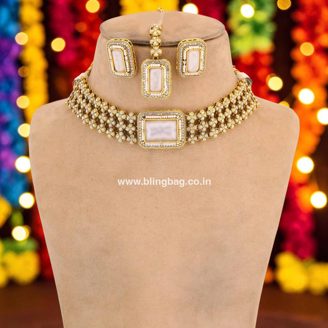 Ivory Shwetra Kundan Jewellery Set