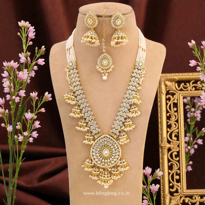 Ivory Surina Kundan Jewellery Set