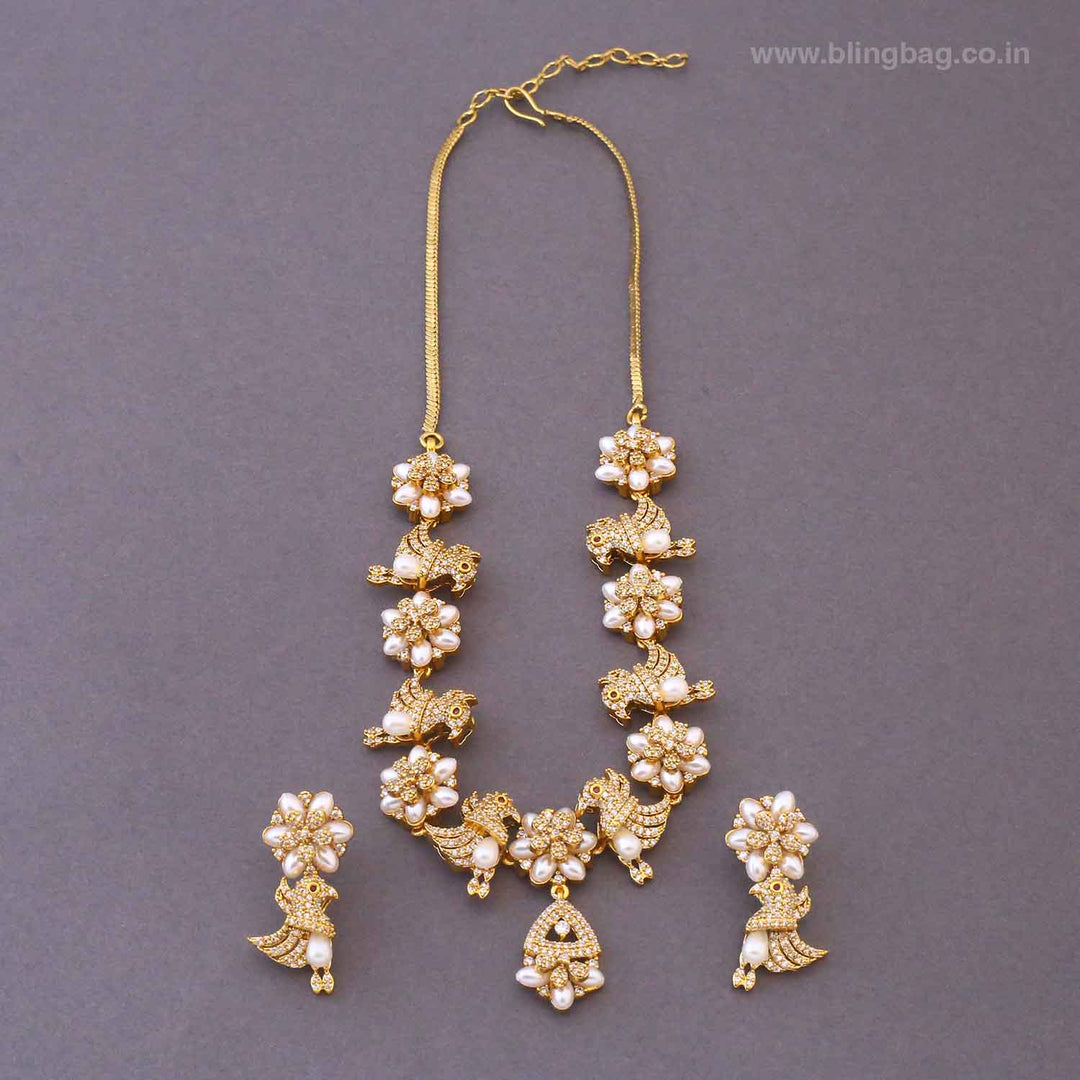 Ivory Wenara Victorian Jewellery Set - New Arrival