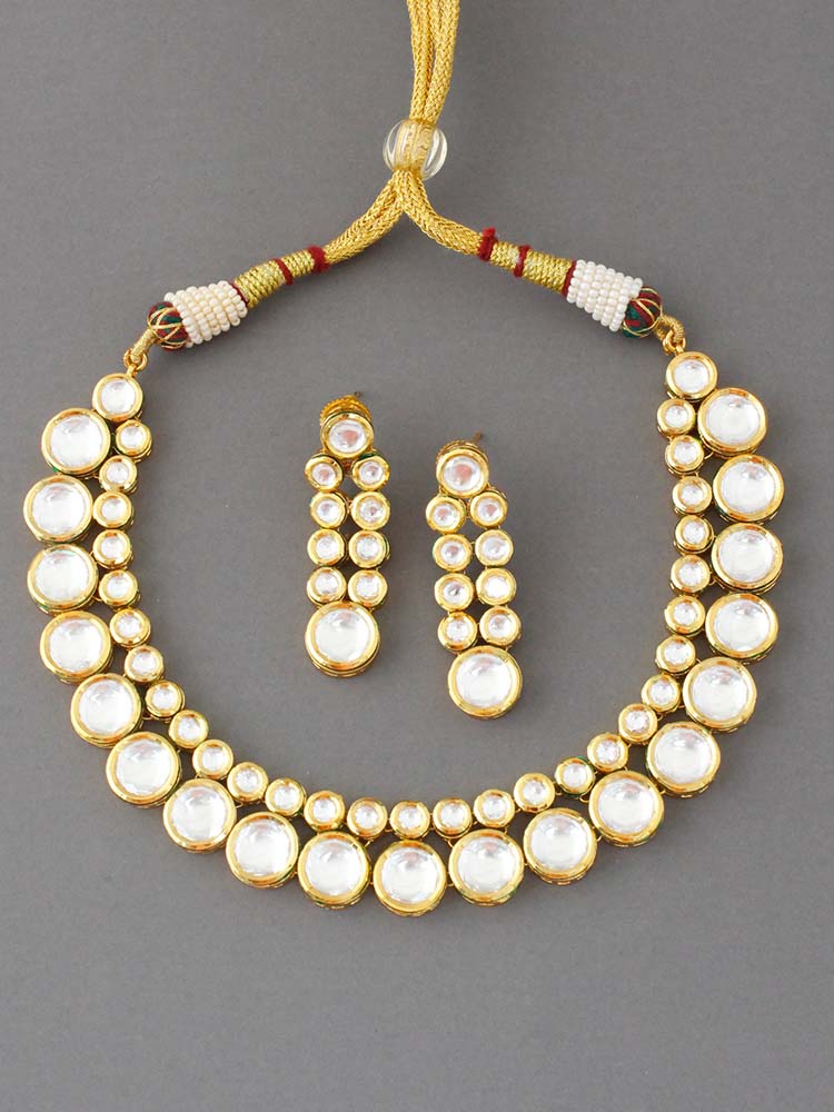 Golden Ciri Jewellery Set