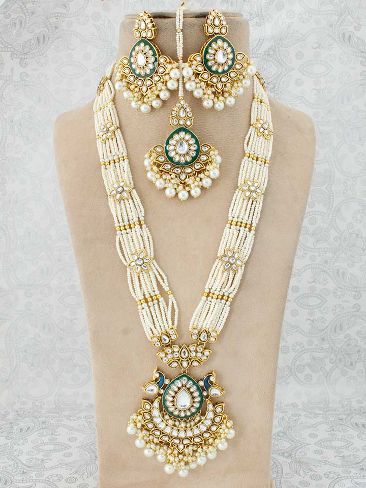 Ivory Shilpa Jewellery Set