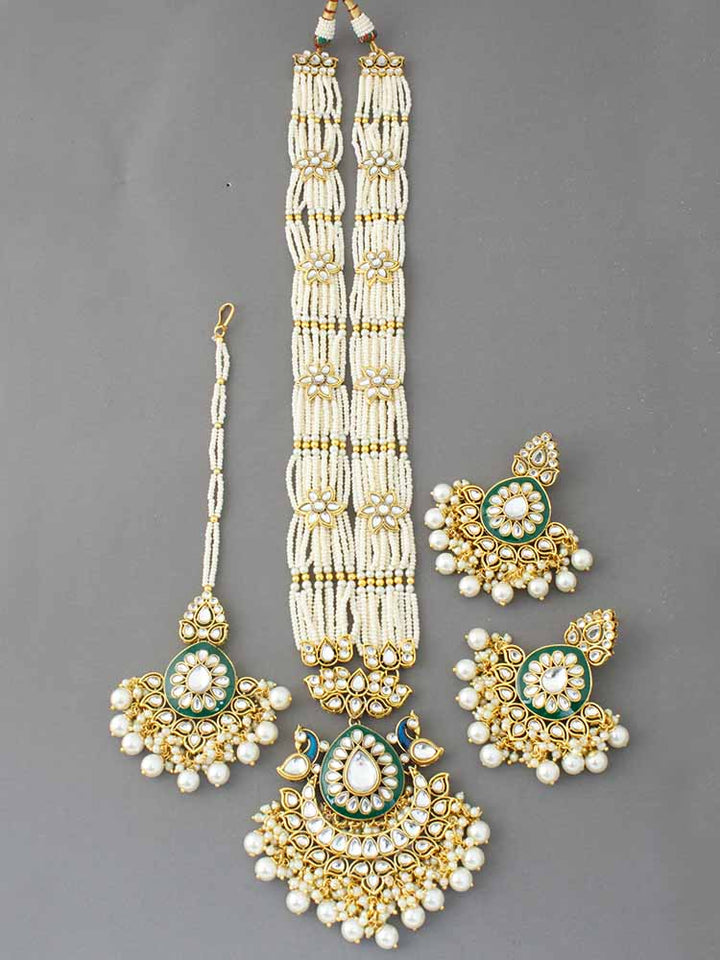 Ivory Shilpa Jewellery Set