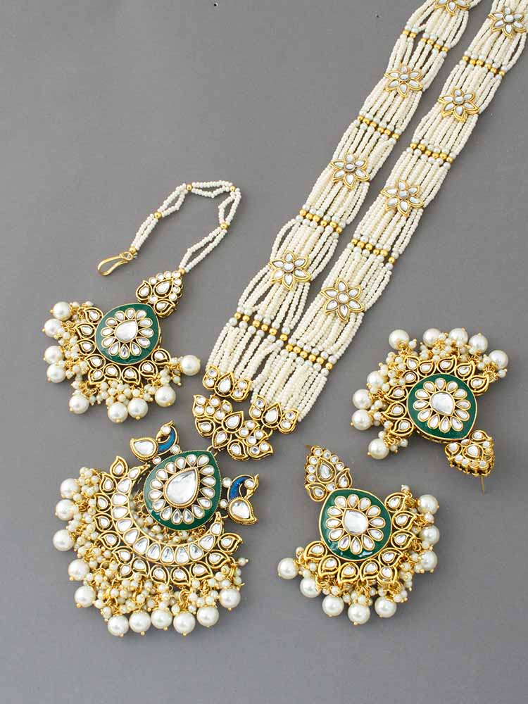 Ivory Shilpa Jewellery Set
