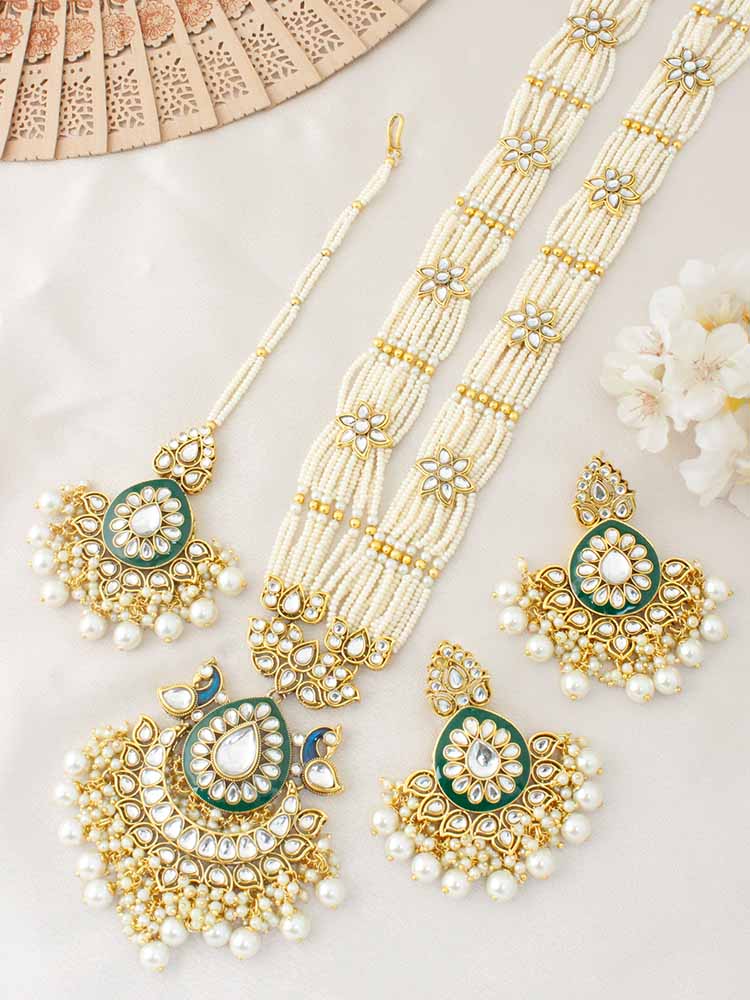 Ivory Shilpa Jewellery Set