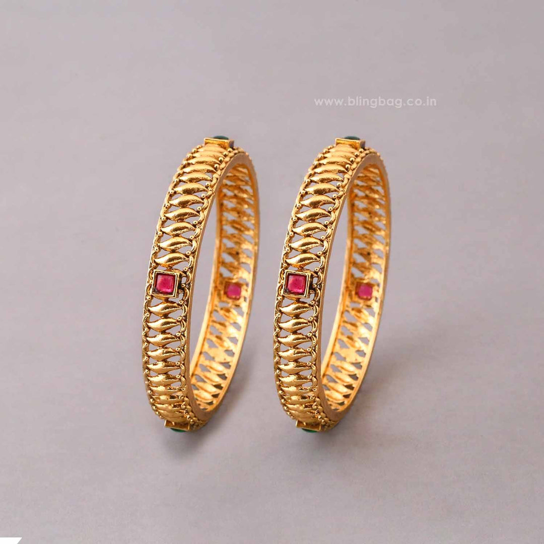 Multicolor Kamudi Bangles