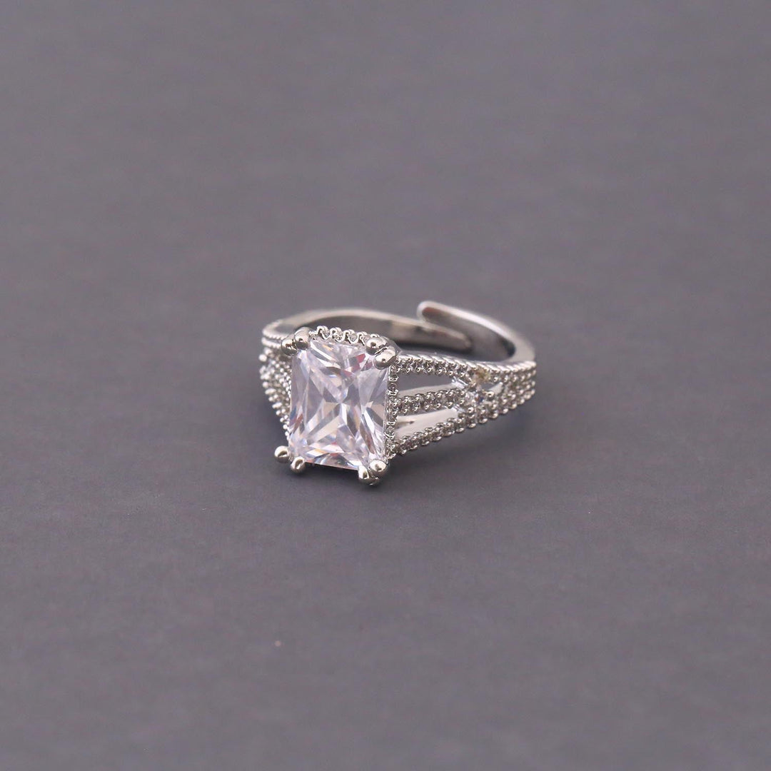 Silver Laviya Zirconia Ring
