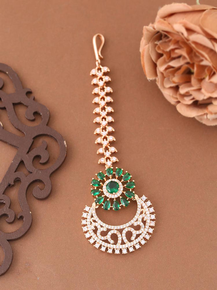 Emerald Amiah Maang Tikka
