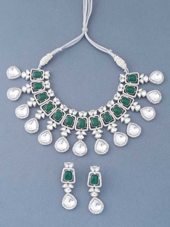 Emerald Samrina Jewellery Set