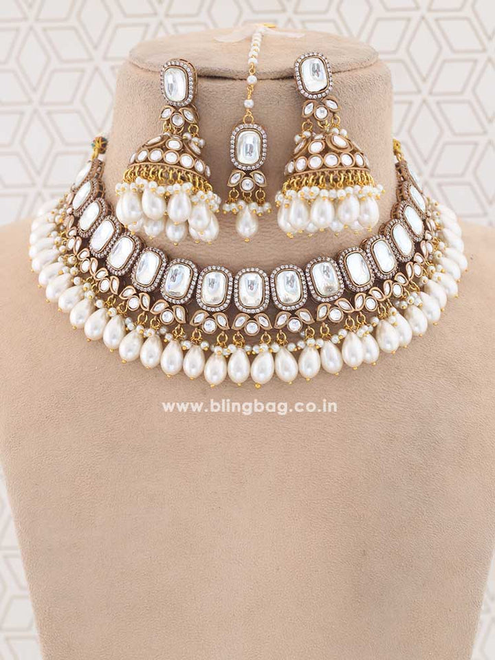 Ivory Learco Kundan Jewellery Set