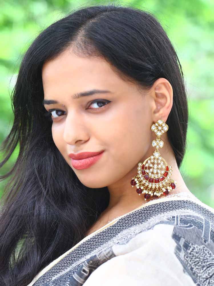 Maroon Anvi Chandbalis