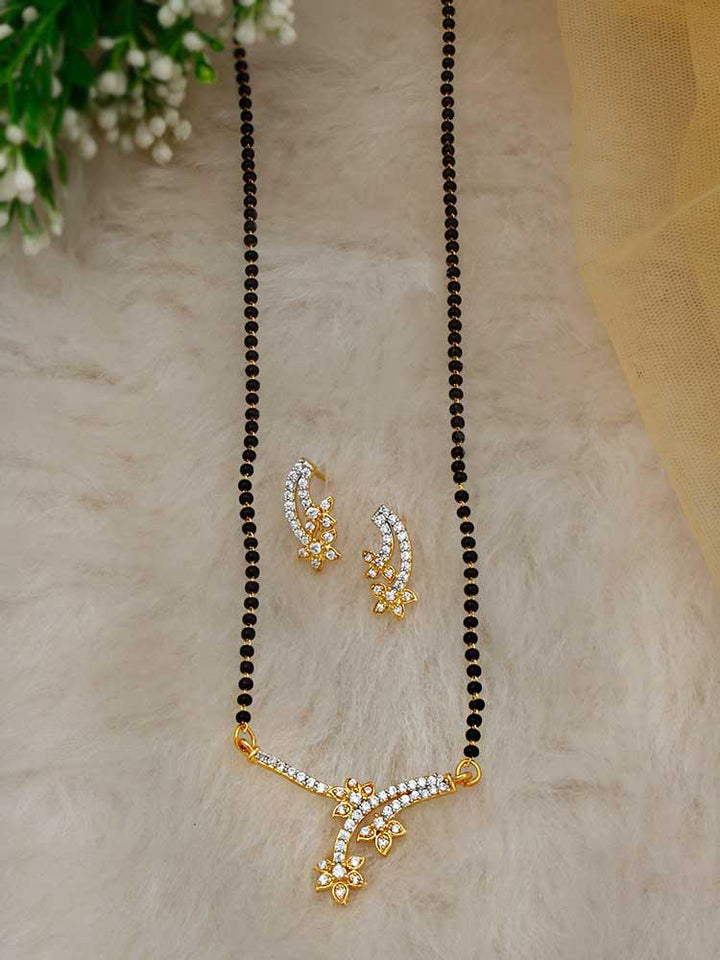 Aditi Pendant Mangalsutra Set - Bling Bag
