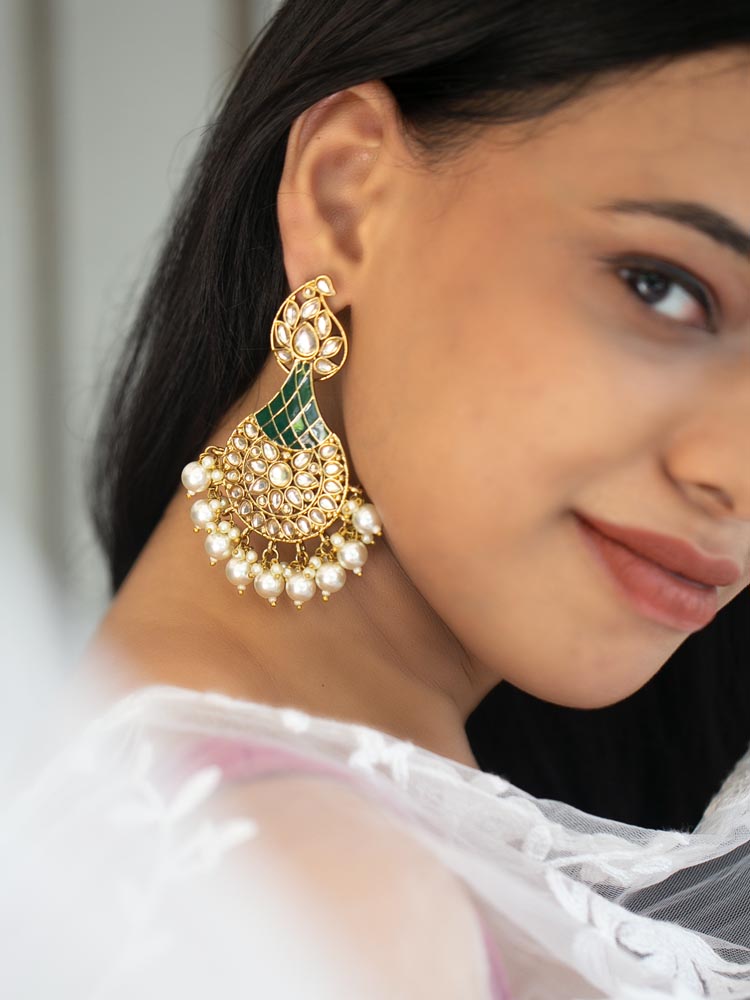 Emerald Boond Chandbalis