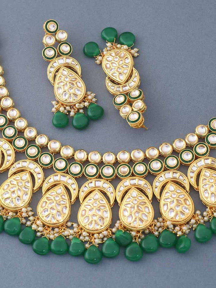 Emerald Aabeesha Jewellery Set