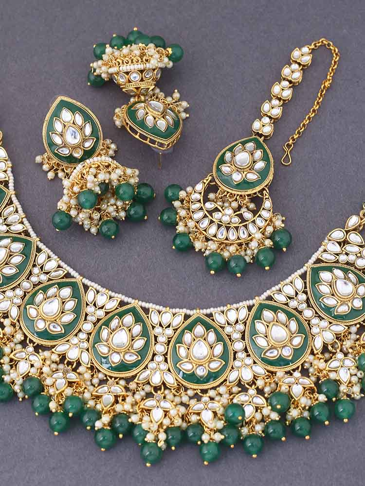 Emerald Aalaya Jewellery Set