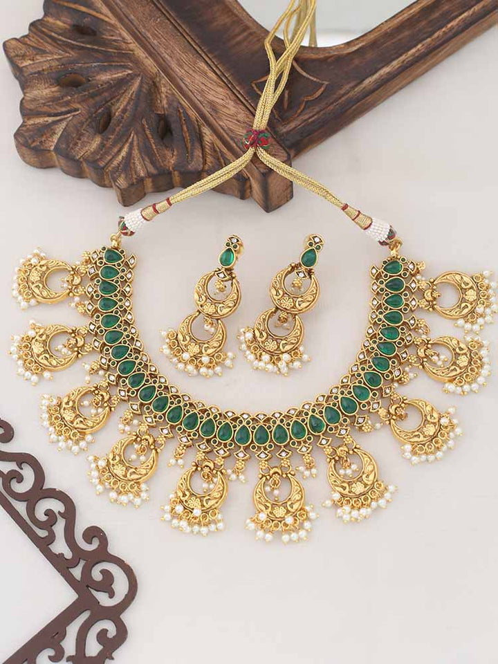 Emerald Amulya Antique Jewellery Set