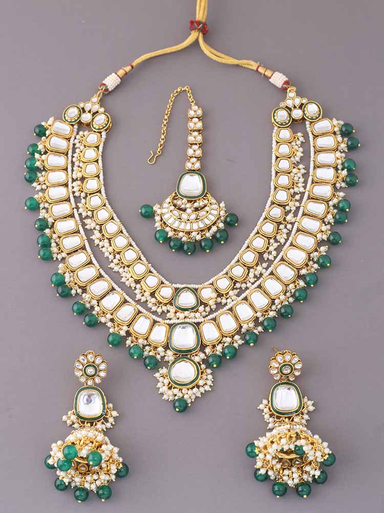 Emerald Archisha Kundan Jewellery Set