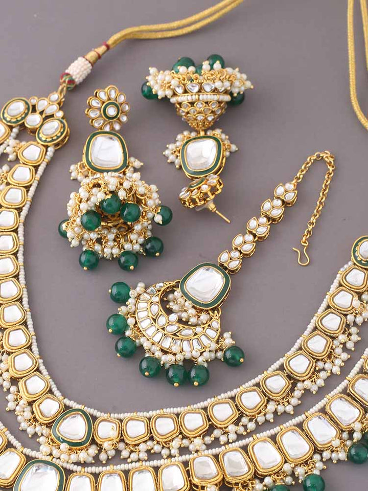 Emerald Archisha Kundan Jewellery Set