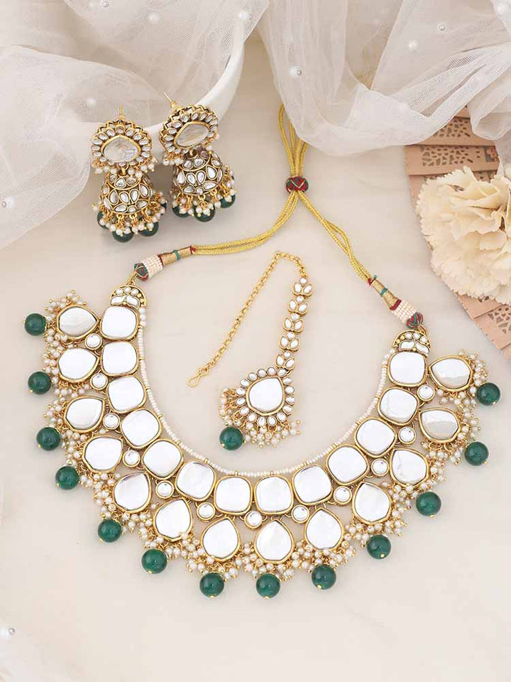 Emerald Kusuma Jewellery Set