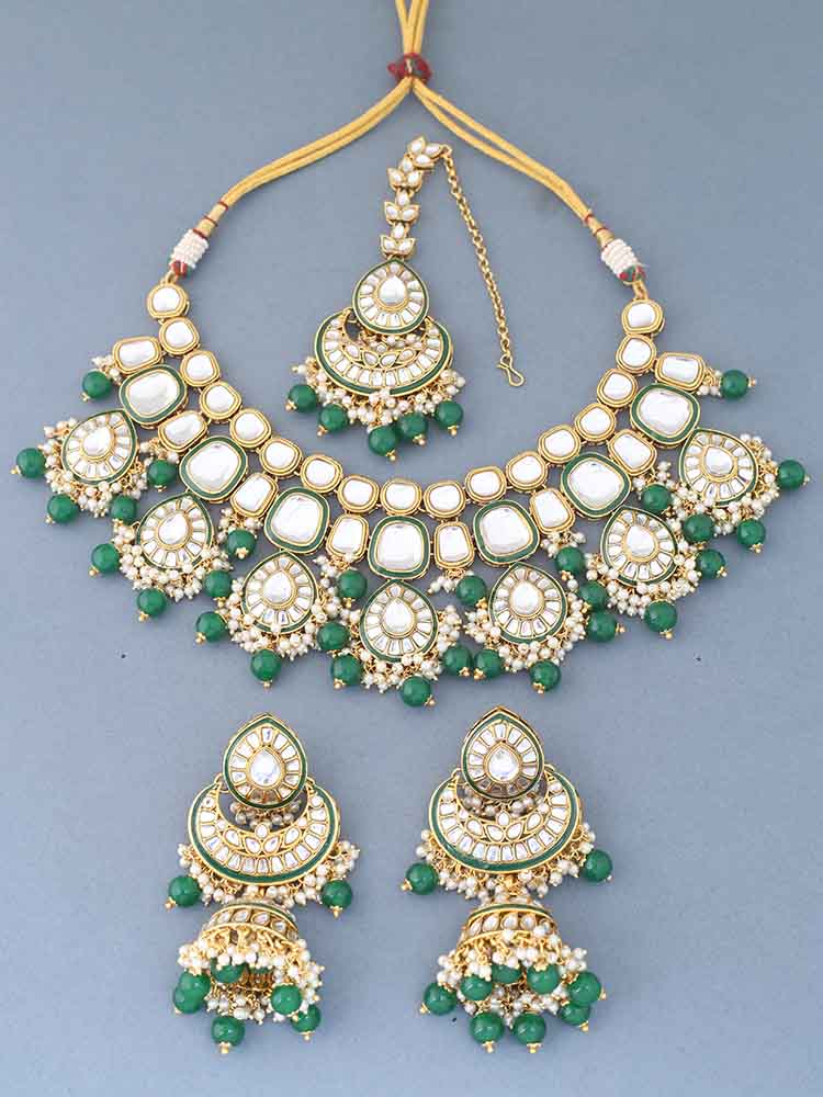 Emerald Paarul Jewellery Set