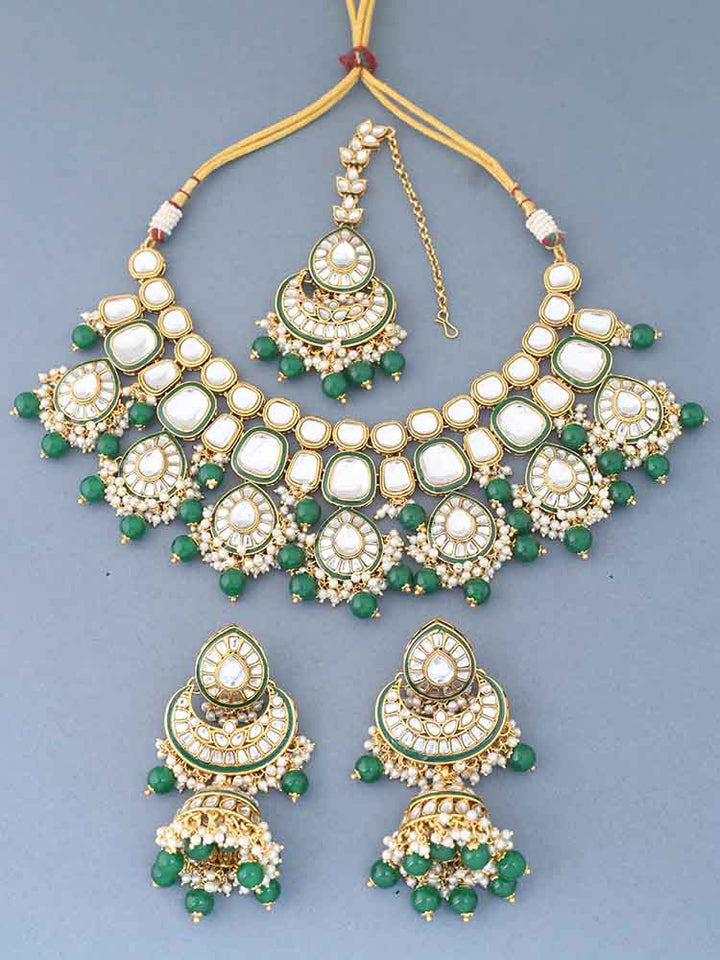 Emerald Paarul Jewellery Set