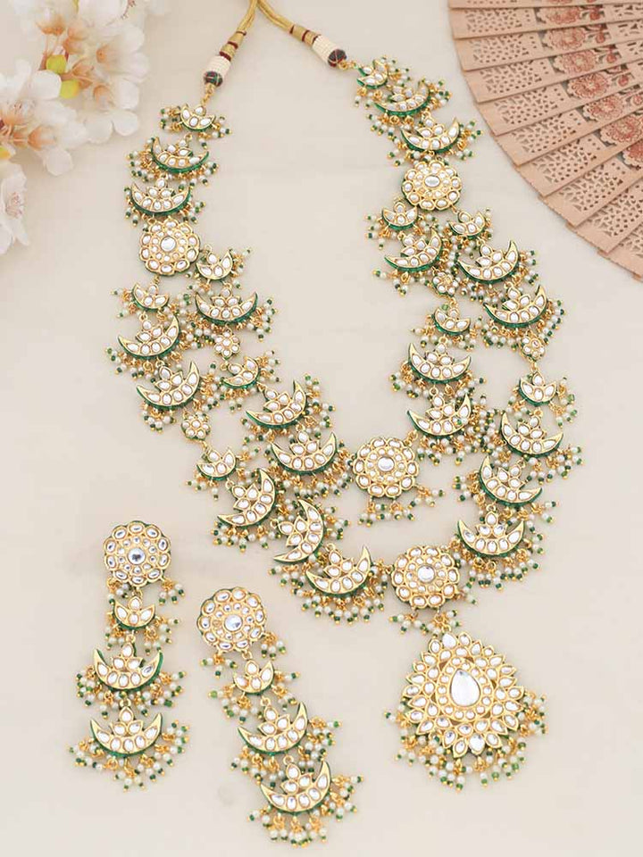 Emerald Trayi Jewellery Set