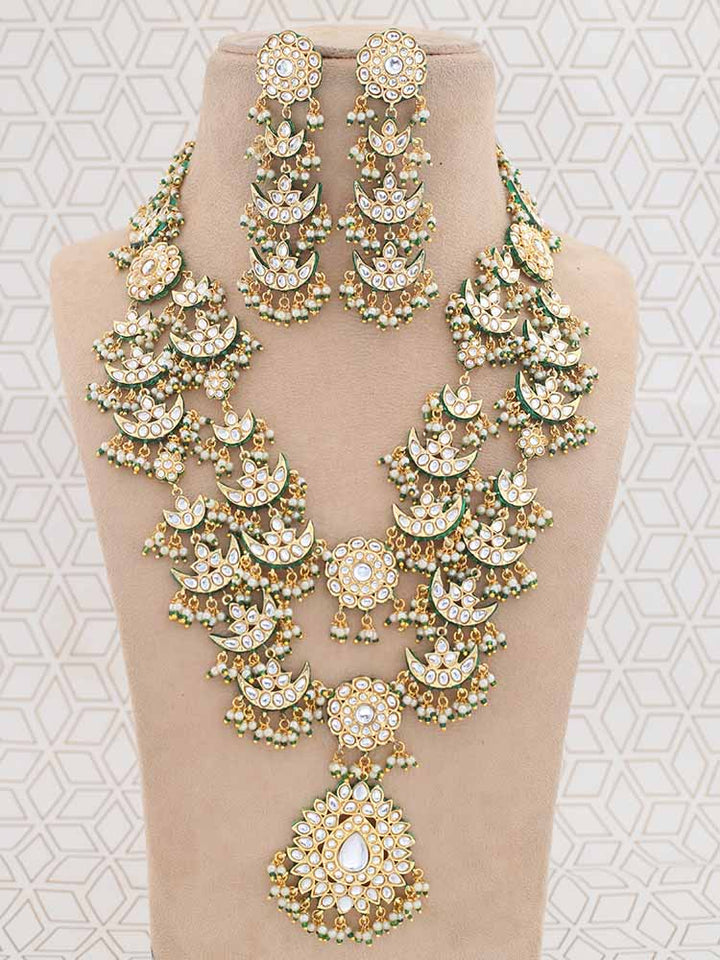 Emerald Trayi Jewellery Set