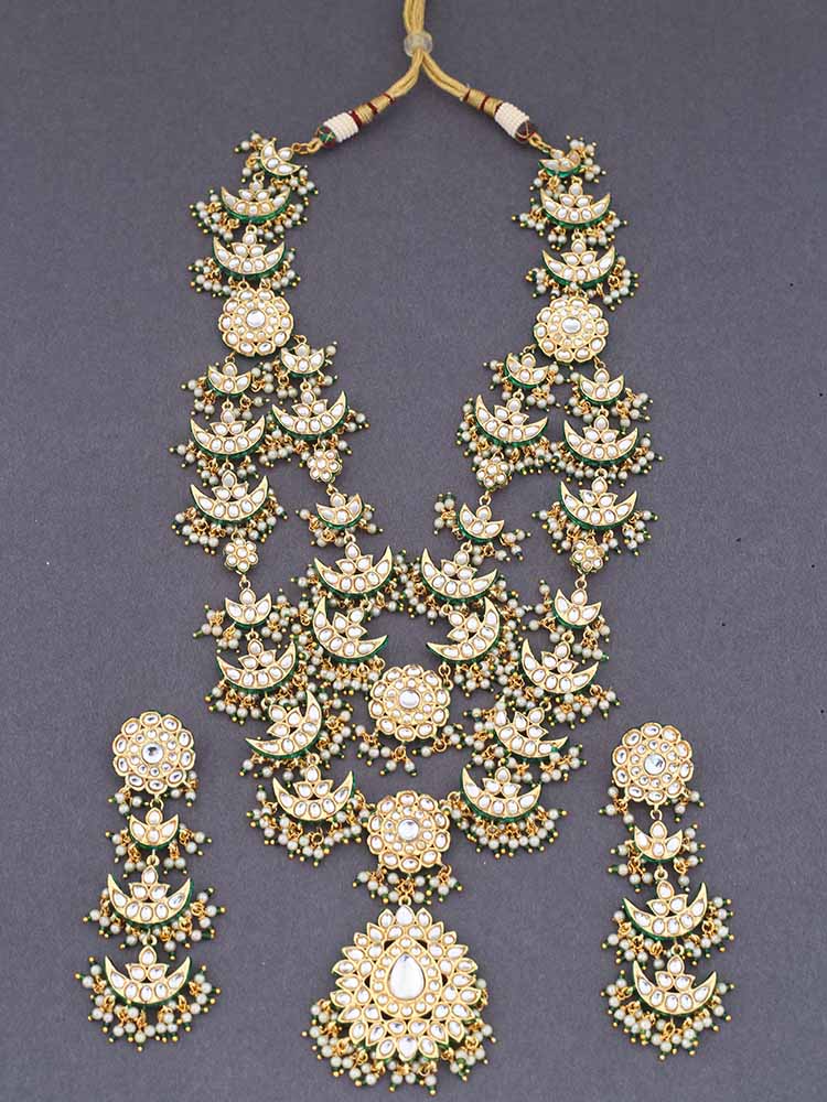 Emerald Trayi Jewellery Set